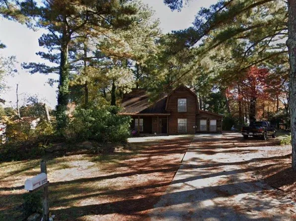 5302 Heather Ln, Atlanta, GA 30349