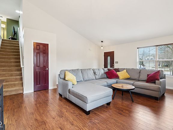 4th image of 7168 Burlat Ln