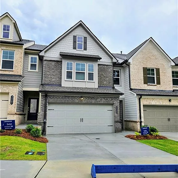 2445 Livi Ln — Photo 3