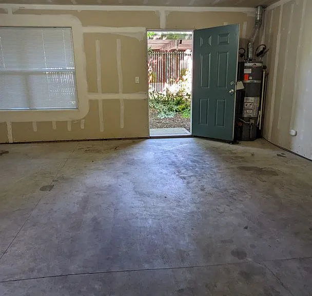 Halsey East Townhomes — Photo 55