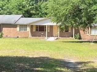 123 Chavis Ln, Moncks Corner, SC 29461