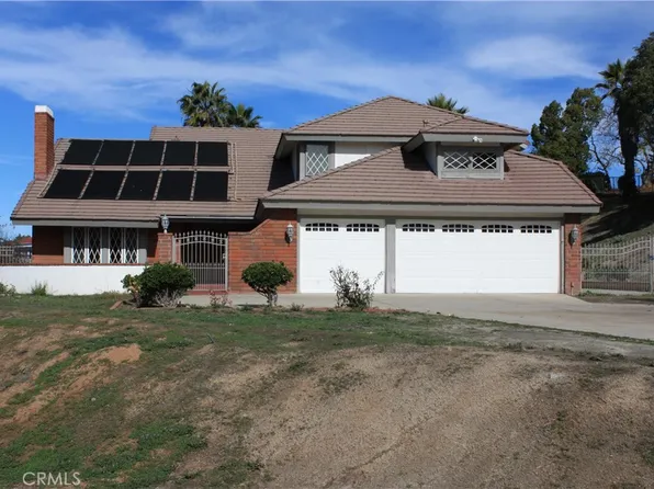7158 Golden Vale Dr, Riverside, CA 92506