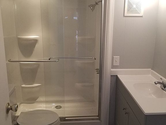 4th image of 37742 Moss Ave