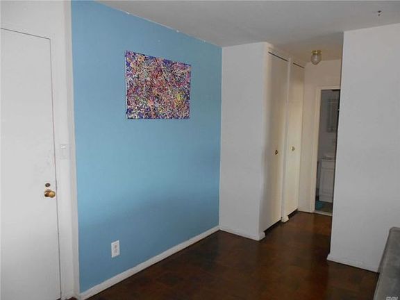 5th image of 854 E Broadway APT 5M