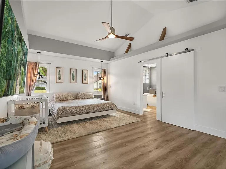 8050 Rural Retreat Ct — Photo 14