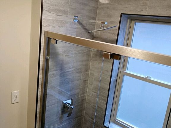 3rd image of 1901 N La Crosse Ave #1903-1