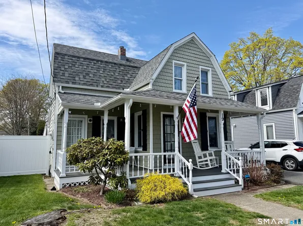 19 Willow St, Milford, CT 06460