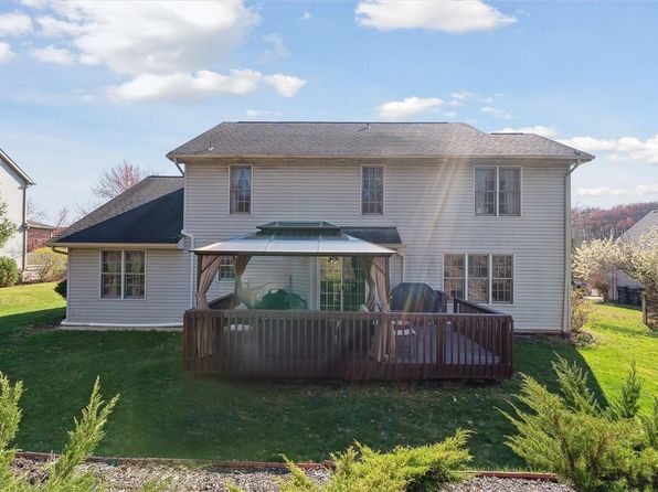 260 Fox Meadow Dr, Wexford, PA 15090
