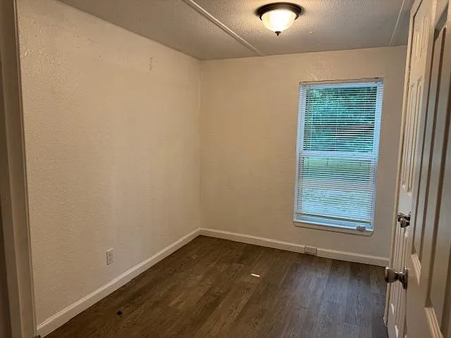 501 W Ryan Rd — Photo 27