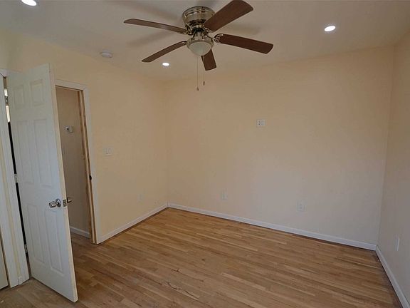 3rd image of 134-59 174th St #A
