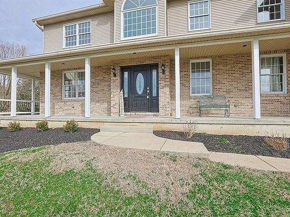 3rd image of 10404 Lees Creek Rd