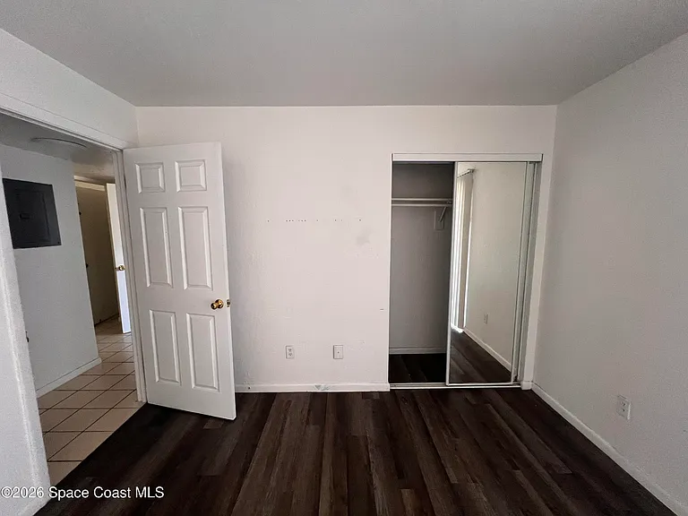 3214 Tree Ridge Ln NE — Photo 2