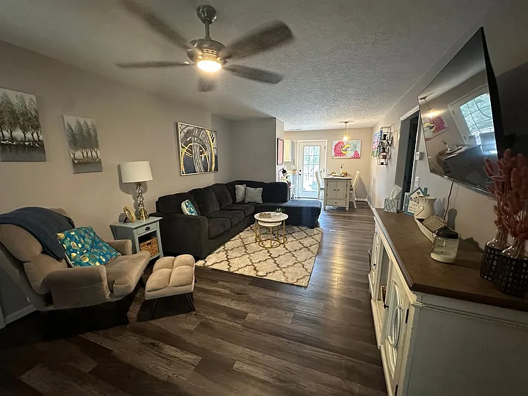 85 Mary Dr — Photo 5