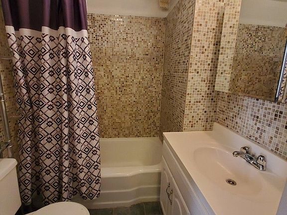 5th image of 245 E 81st St #2