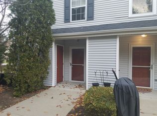 213 Blossom Cir, Dayton, NJ 08810