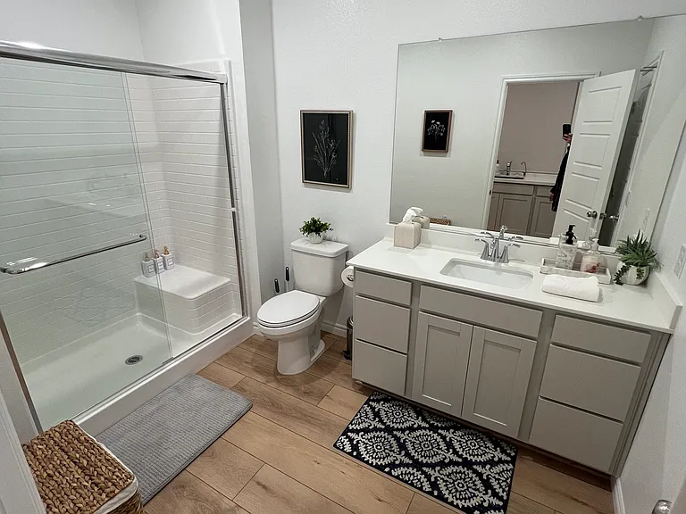 277 Mount Williamson St #A — Photo 5