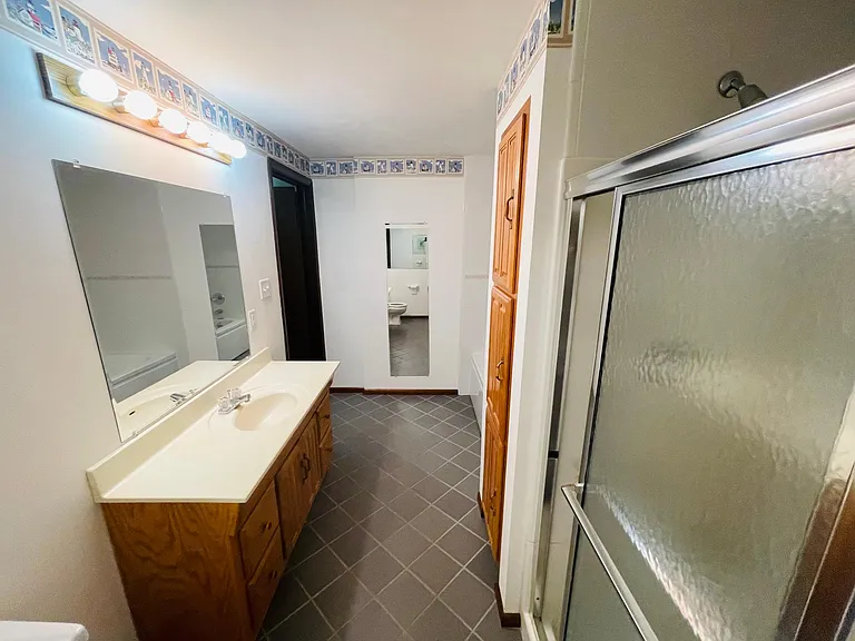 1811 Tawny Ash Dr — Photo 30