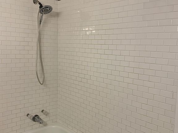 4th image of 2820 N Elm Ave