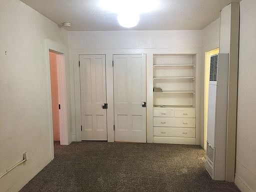 2nd image of 324 N Mount Vernon Ave #B