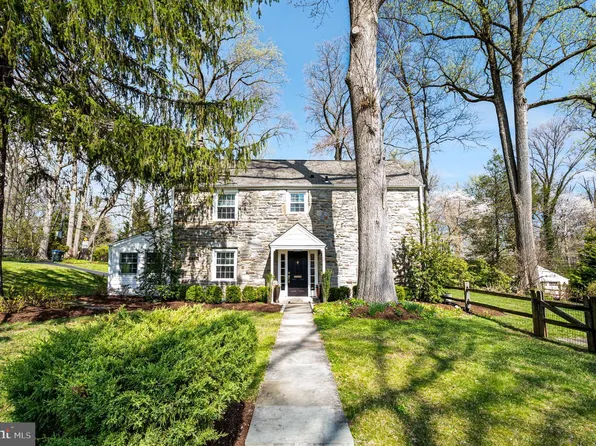 2 Briar Rd, Wayne, PA 19087