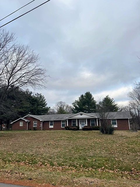1st image of 609 Ellington Dr