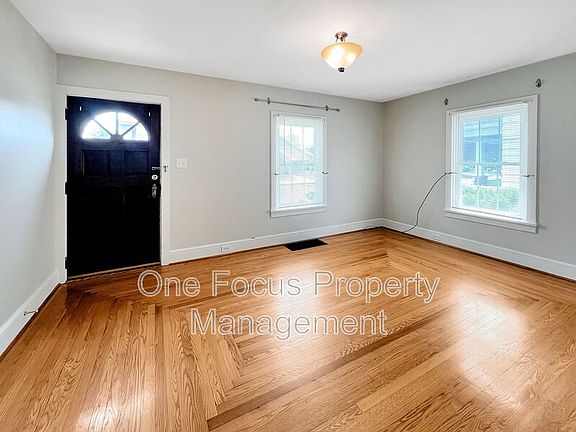 3rd image of 405 N Arch St