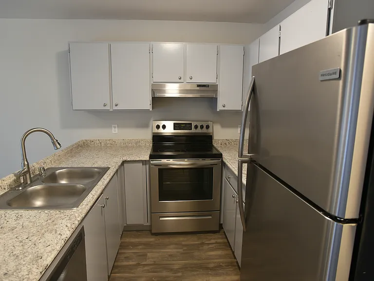 Sunset Terrace — Photo 22