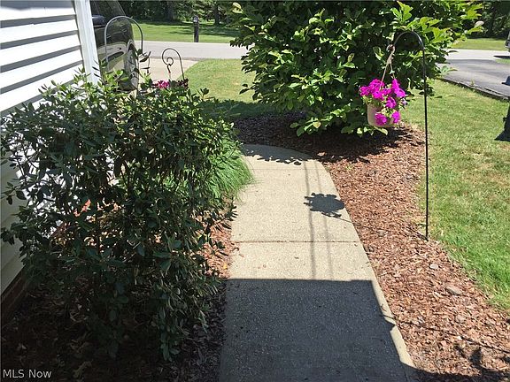 2nd image of 693 Fairview Dr