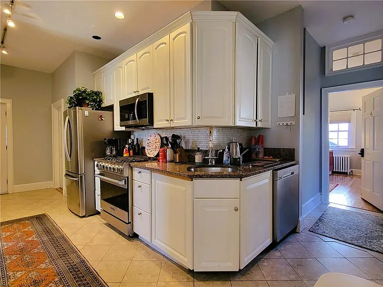 92 Pelham St #1 — Photo 10