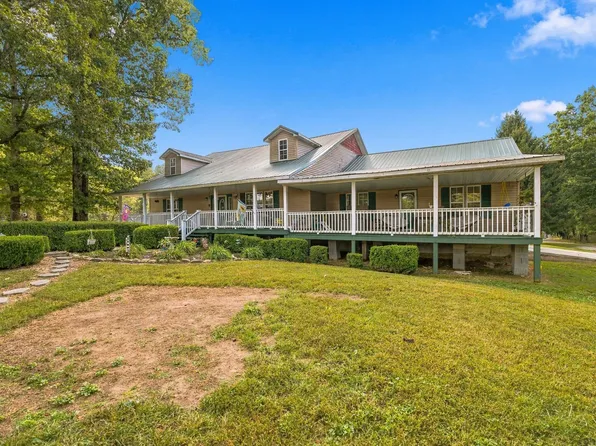 715 Raven Point St, Tracy City, TN 37387
