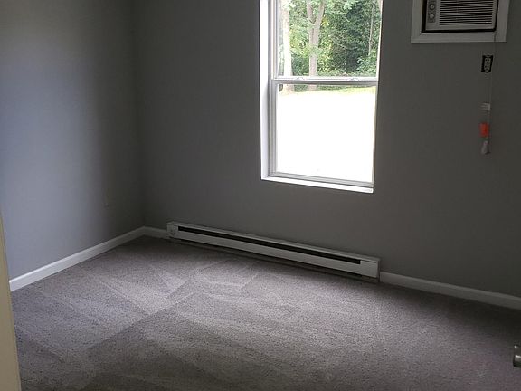 4th image of 420 N Earl St #3
