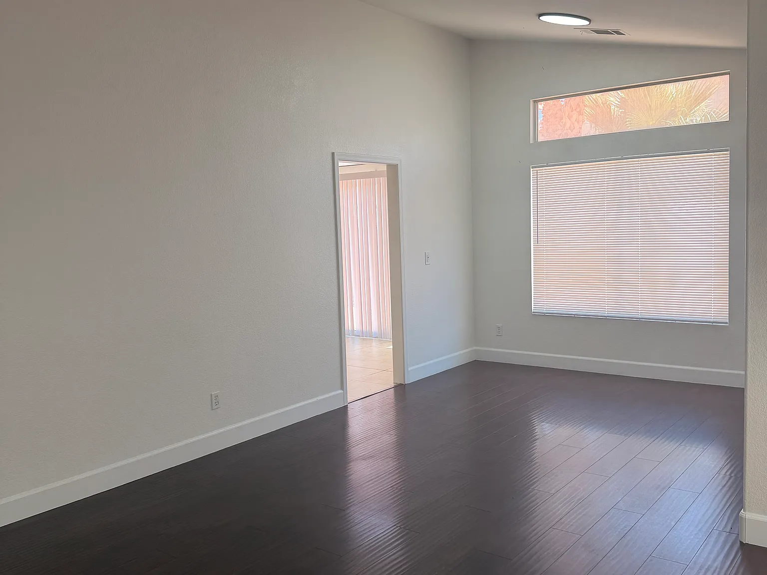 3 bed, 1312 sqft, $1,950 — Photo 4