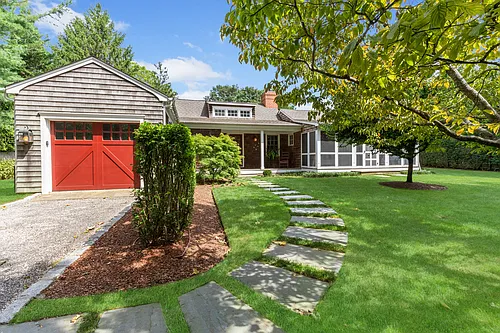 21 Hedges Ln Photo 1