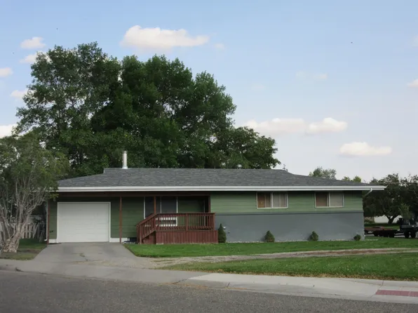 2502 Beartooth Dr, Cody, WY 82414