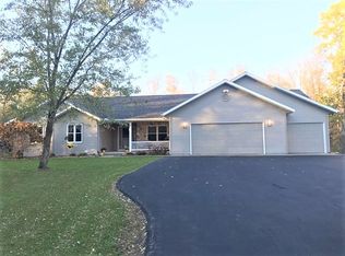 W10532 Elmwood Ln, Aniwa, WI 54408