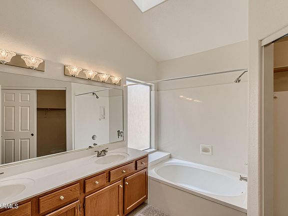 5th image of 16149 E Glendora Dr
