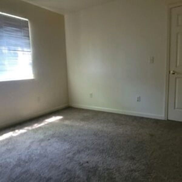 2nd image of 3476 Burlington Ave