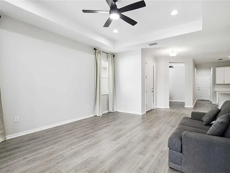 5918 Fiore Dr — Photo 16