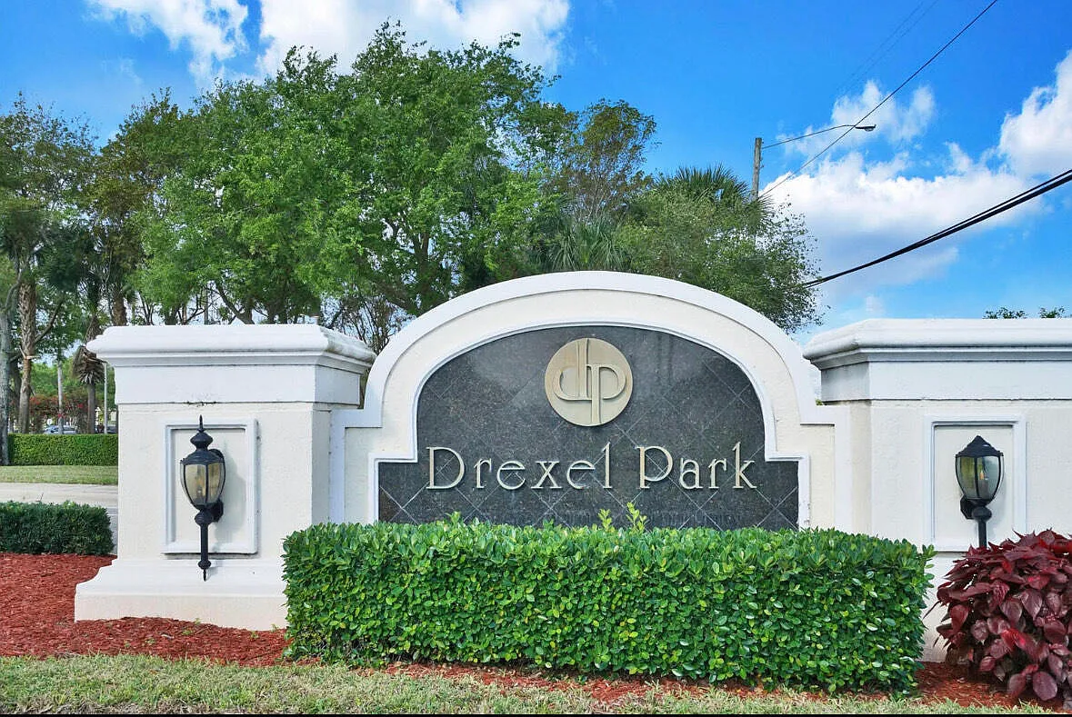 3 bed, 3.0 bath, 2122 sqft, $3,500 — Photo 1