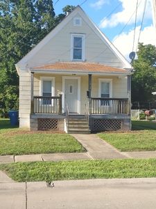 1318 W 19th St, Lorain, OH, 44052
