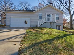 2832 Ridgeway Ave, Saint Louis, MO 63114