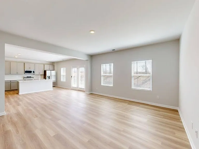 Quinn Residences at Snapping Shoals — Photo 39