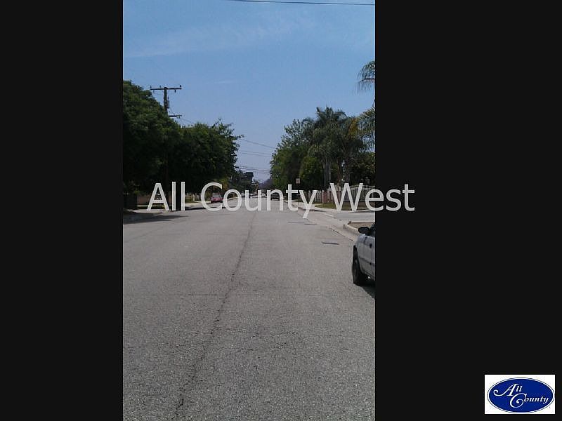 2nd image of 4610 La Madera Ave