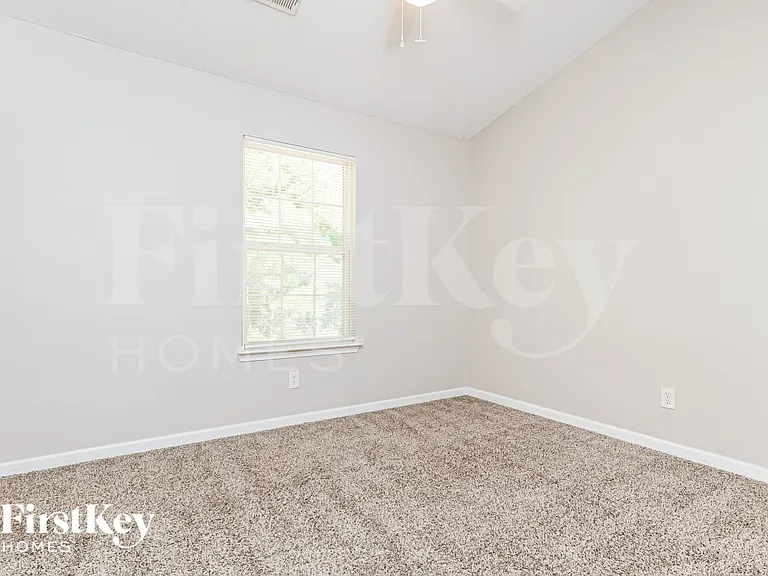 102 Watercress Ct — Photo 14