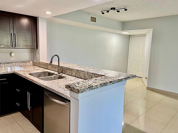 5th image of 9288 W Atlantic Boulevard #1114