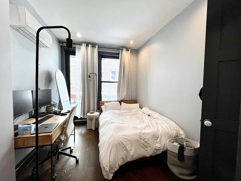 119 Kent Ave #2G — Photo 5