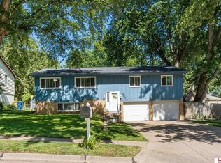 307 Kayleen Dr, Bellevue, NE 68005