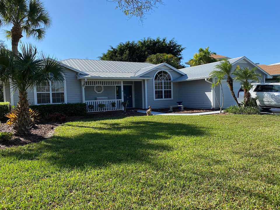 1st image of 1910 SW Oakwater Pt