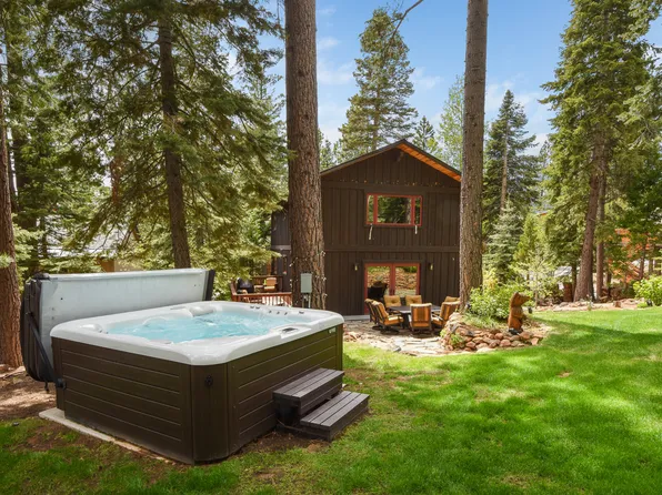 1325 Canterbury Dr, Kings Beach, CA 96143