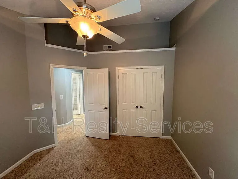 9059 Rider Dr — Photo 18